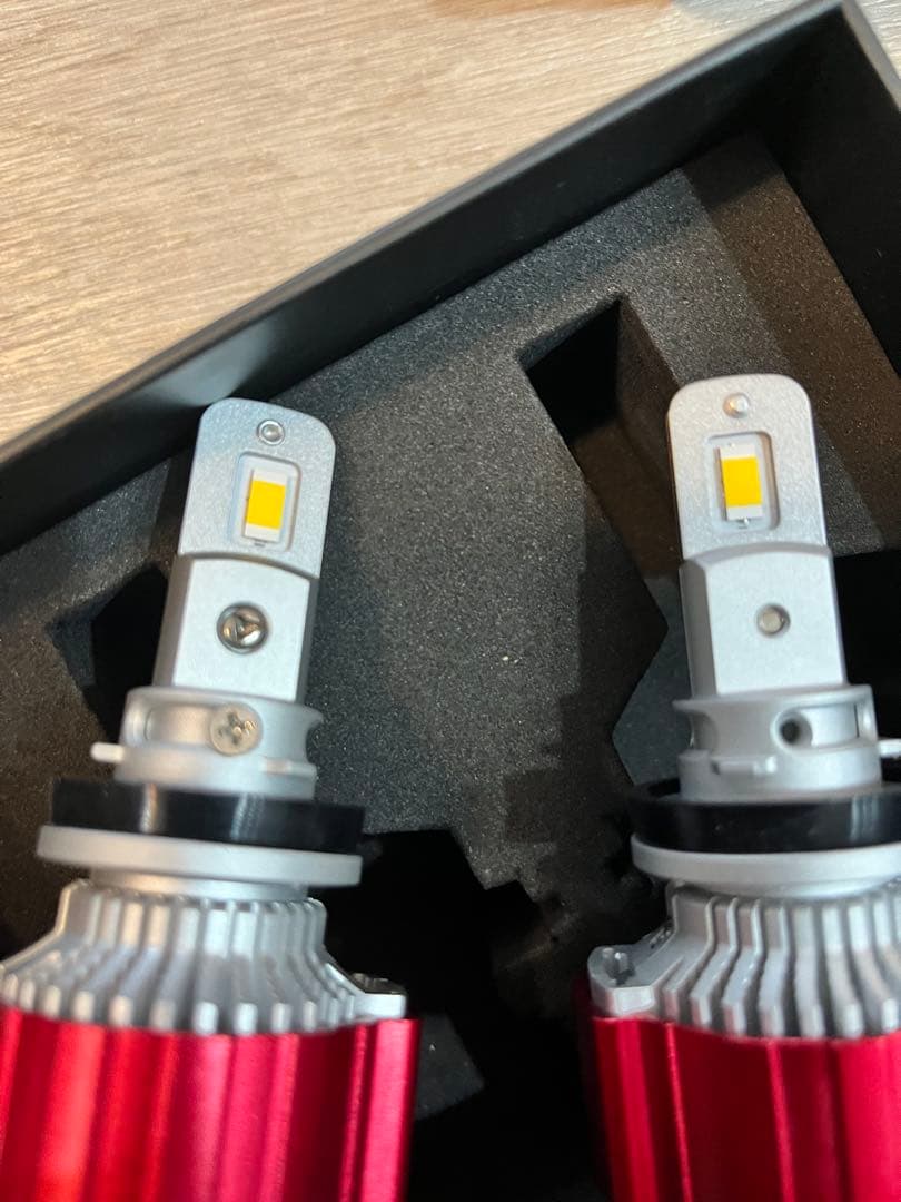 VELENO フォグランプ　10500lm セレナ、デリカ等　値引き中