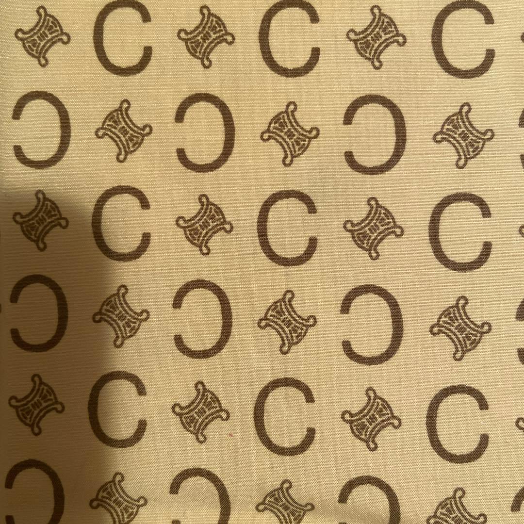 新品未使用　セリーヌ　肩当て　ダウンベスト