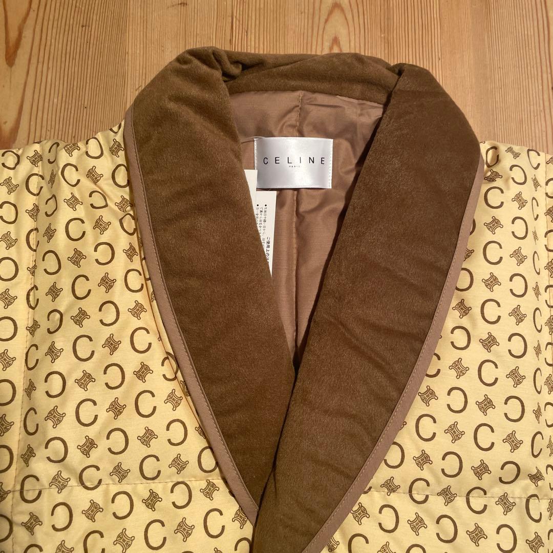 新品未使用　セリーヌ　肩当て　ダウンベスト