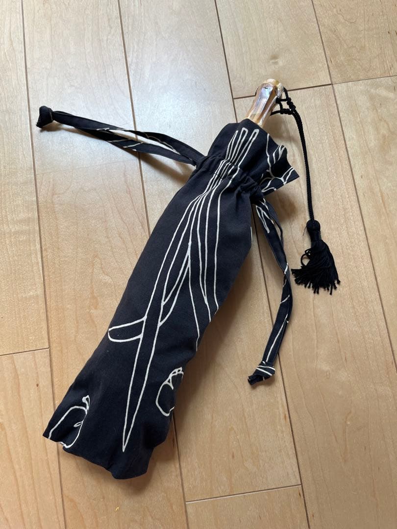 傳 tutaee　折りたたみ日傘　ツタエノヒガサ ウサギノタスキ カキツバタ 黒