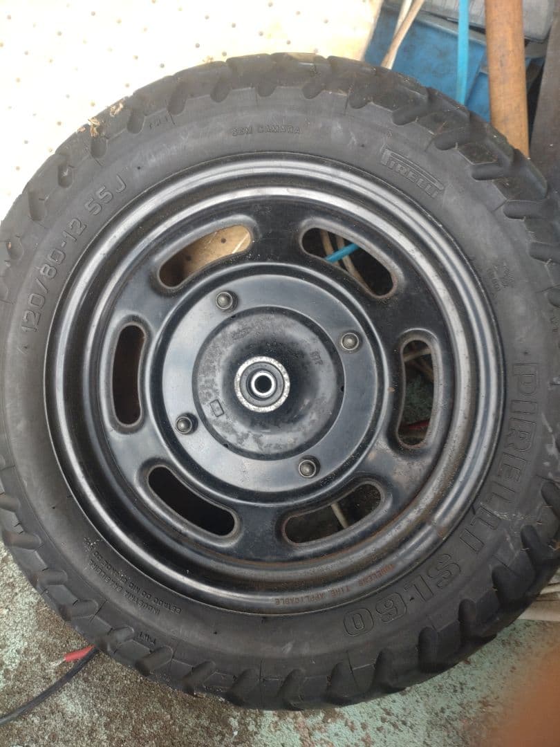 ホンダ　エイプ50　ホイール前後