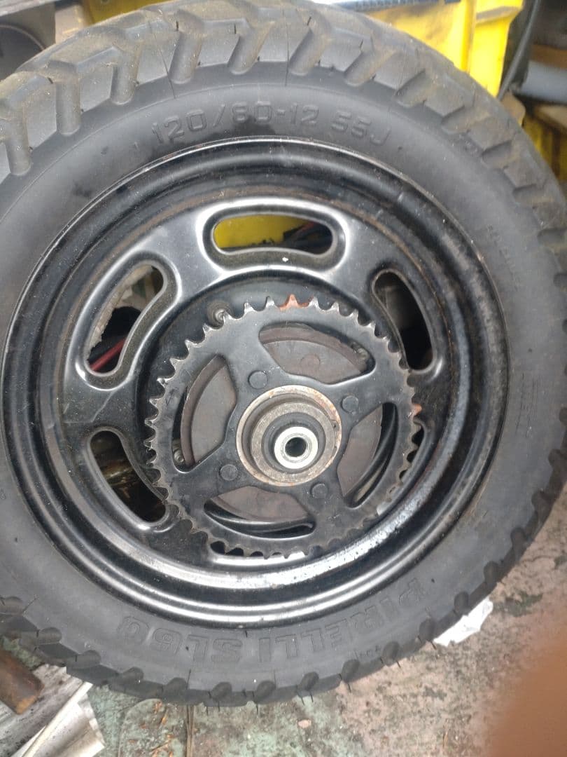 ホンダ　エイプ50　ホイール前後