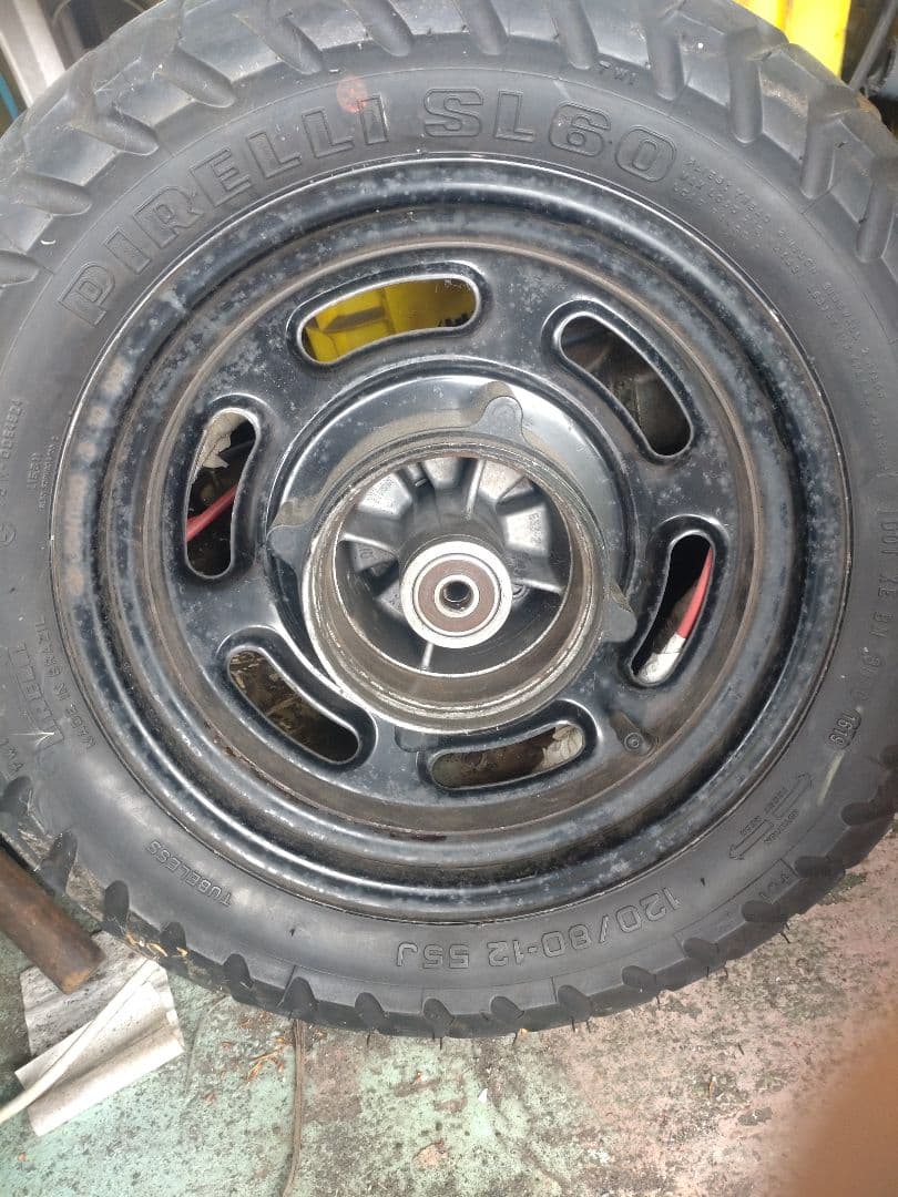 ホンダ　エイプ50　ホイール前後