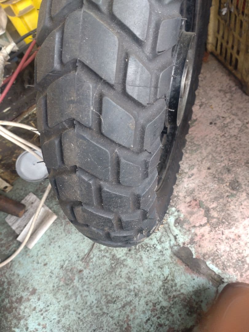 ホンダ　エイプ50　ホイール前後