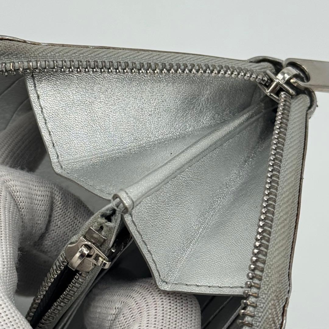 ルイヴィトン スハリ レザー ジッピーウォレット ラウンドファスナー長財布