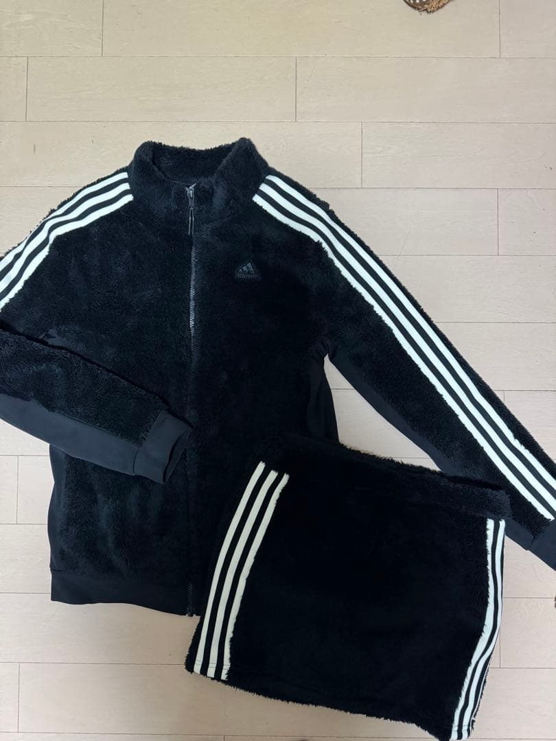 アディダスゴルフ　セットアップ