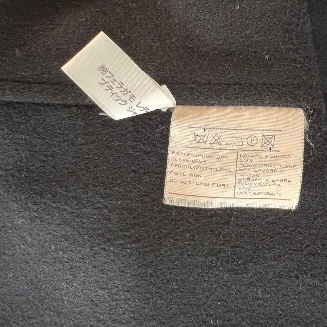 サルヴァトーレ　フェラガモ　ブラック ダブルブレスト ロングコート