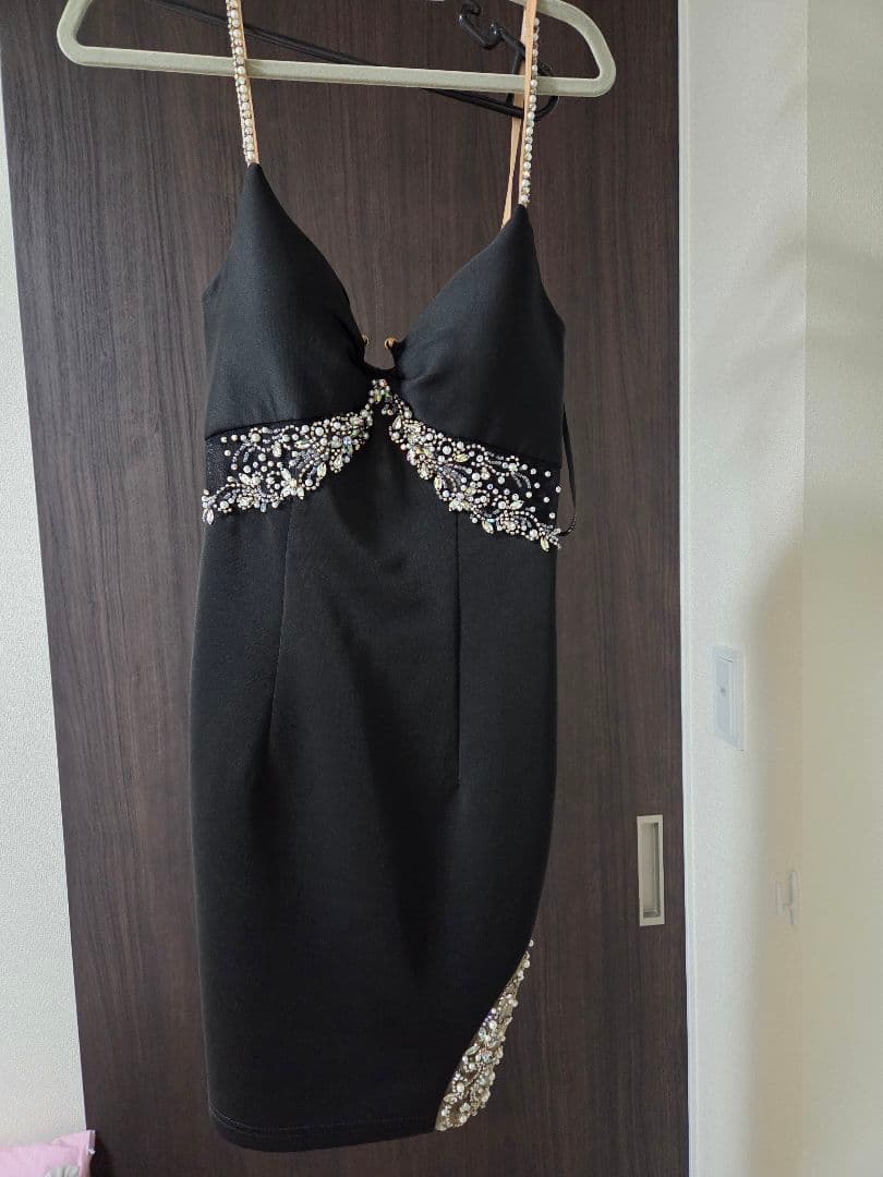 ANGELR ビーズ装飾 黒ドレス Sサイズ