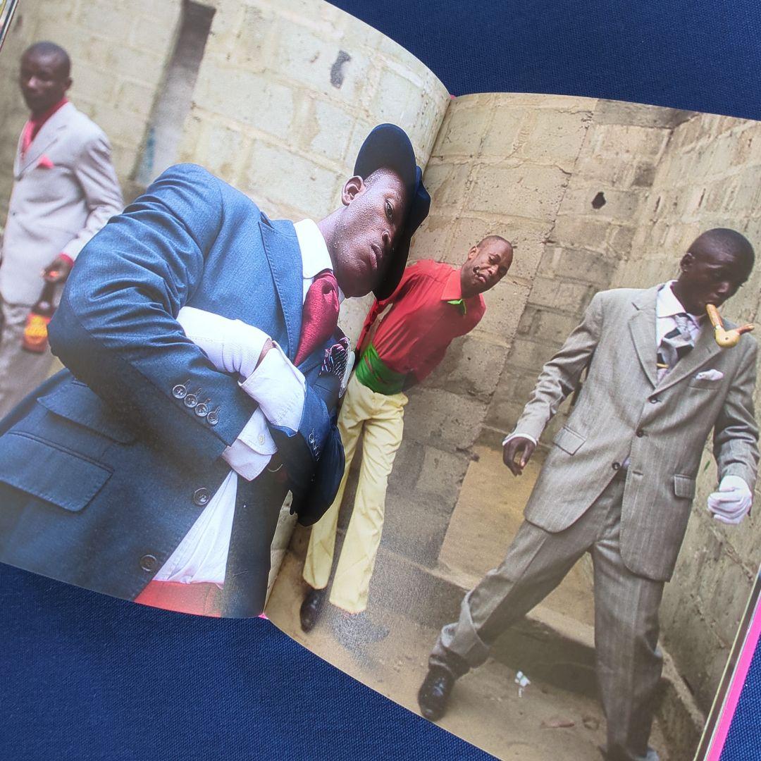 【英語版】Gentlemen of Bacongo サプールのファッション写真集