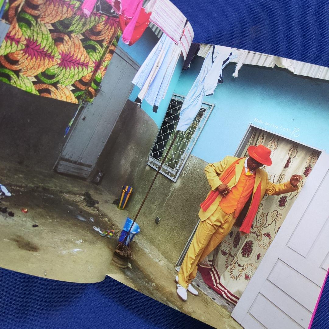 【英語版】Gentlemen of Bacongo サプールのファッション写真集