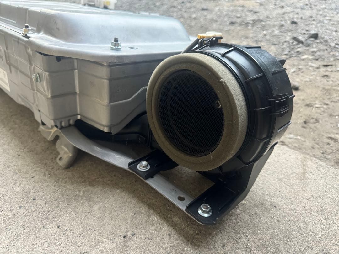 トヨタ　アクア　ハイブリッドバッテリー　動作OK