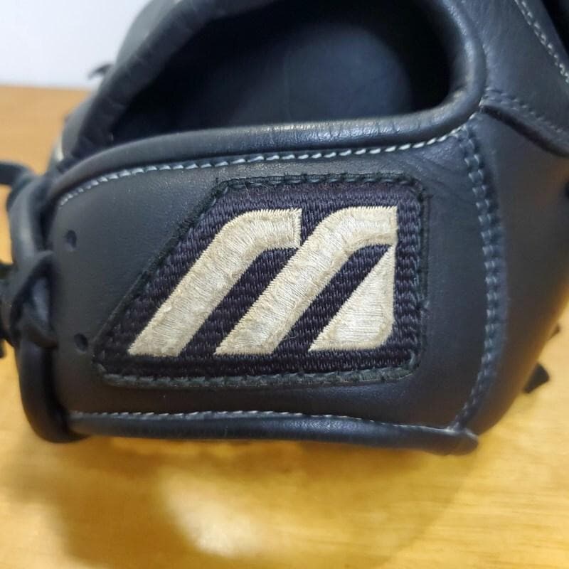 ミズノ イチローモデル 限定 ICHIRO51 プラチナ 外野用 軟式グローブ