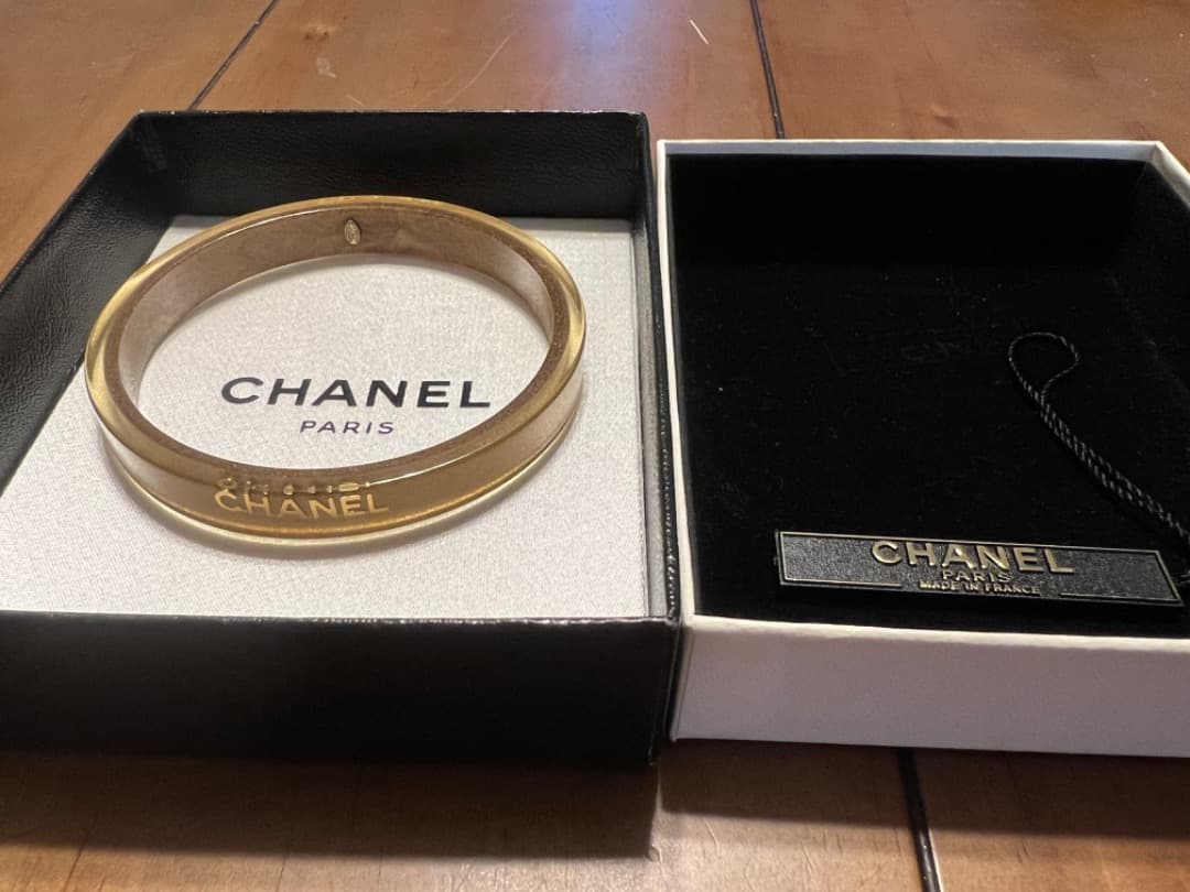 シャネル　CHANEL　バングル