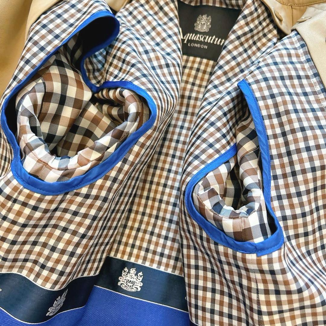 【極美品】アクアスキュータム　ライナー付トレンチコート　チェック ベージュ　４