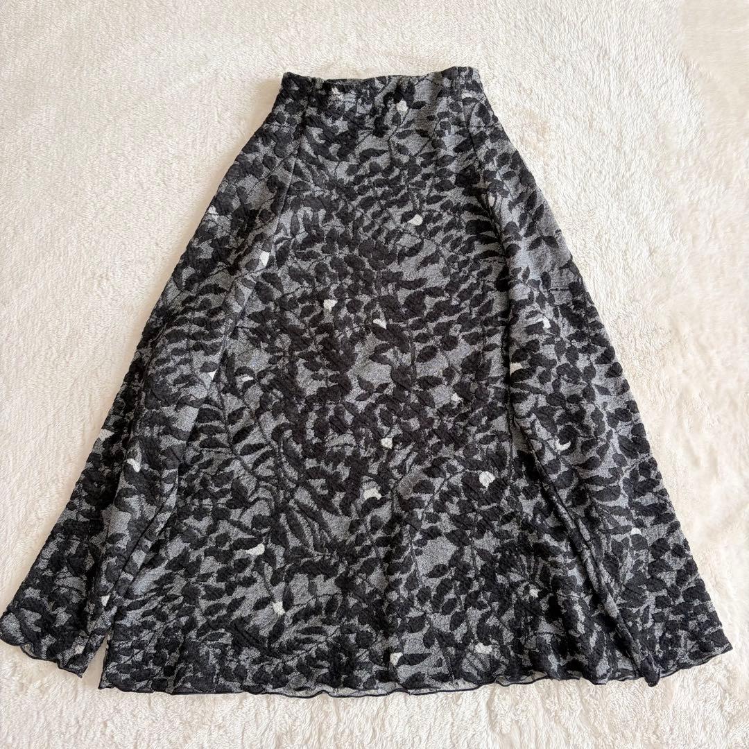 近年✨未使用級 ヨーガンレール 植物総柄ニットチュニック Aライン ボトルネック