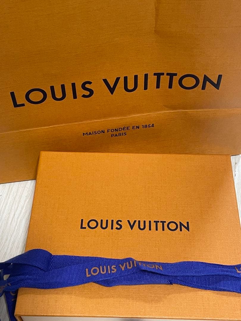 【超美品】LOUIS VUITTONモノグラム ミュルティクレ６連キーケース