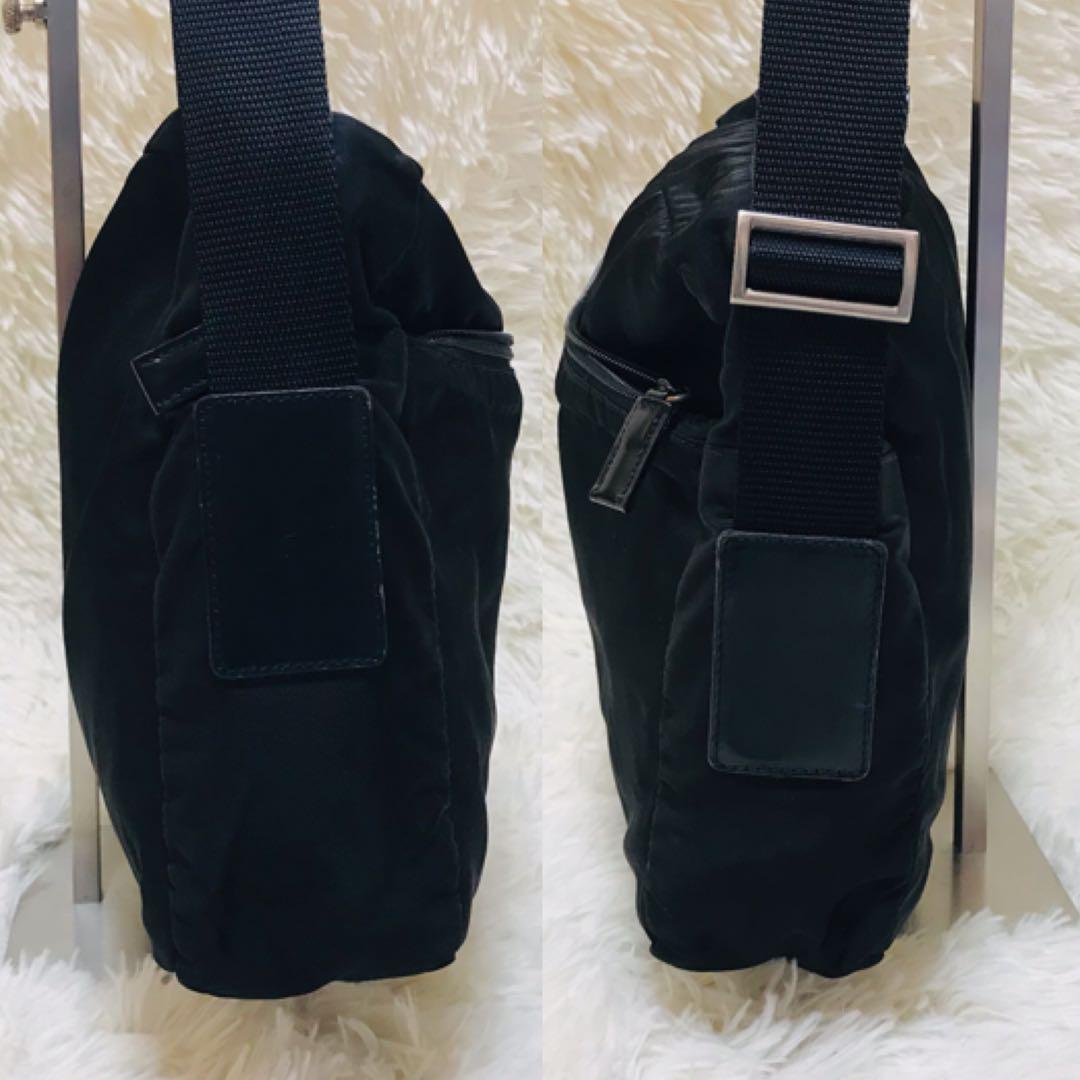 【美品】プラダ カメラバッグ 三角ロゴ ブラック ギャランティカード付属