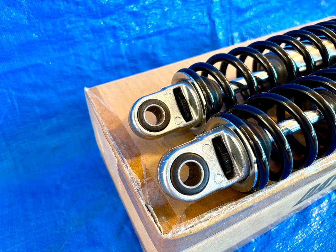 SR400用 DAYTONA/SHOWA製 リアガスショック 2本セット