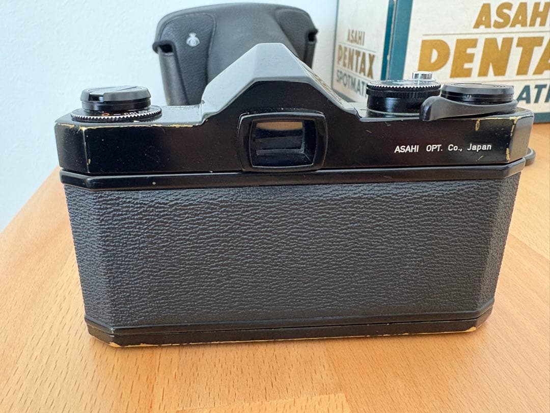 PENTAX SP レンズ、純正カバー付き　一眼レフ　フィルムカメラ