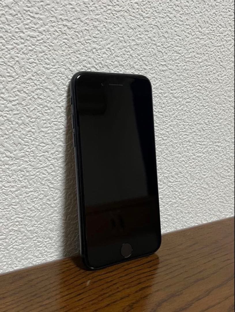 Apple iPhone SE（第3世代） 64GB SIMフリー