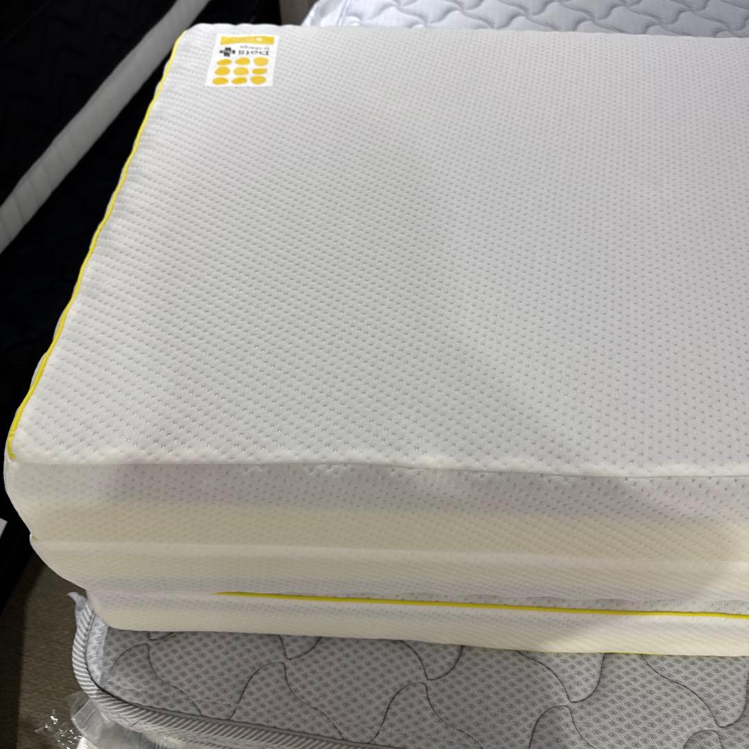 【 西川 】ドッツプラス　マットレス セミダブル　 三つ折り 厚さ9cm