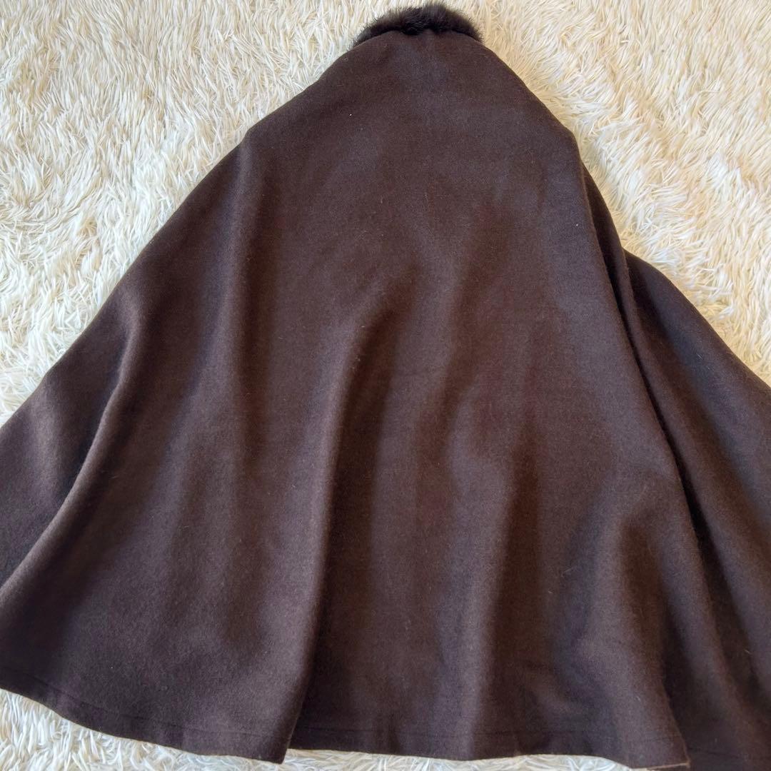 美品　ルチアーノソプラーニ リアルファーメルトンケープコート ブラウン　秋冬