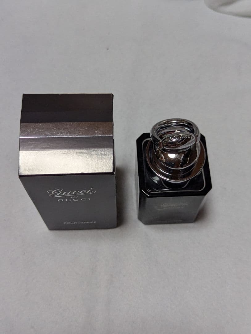 廃盤希少グッチバイグッチプールオムオードトワレ50ml