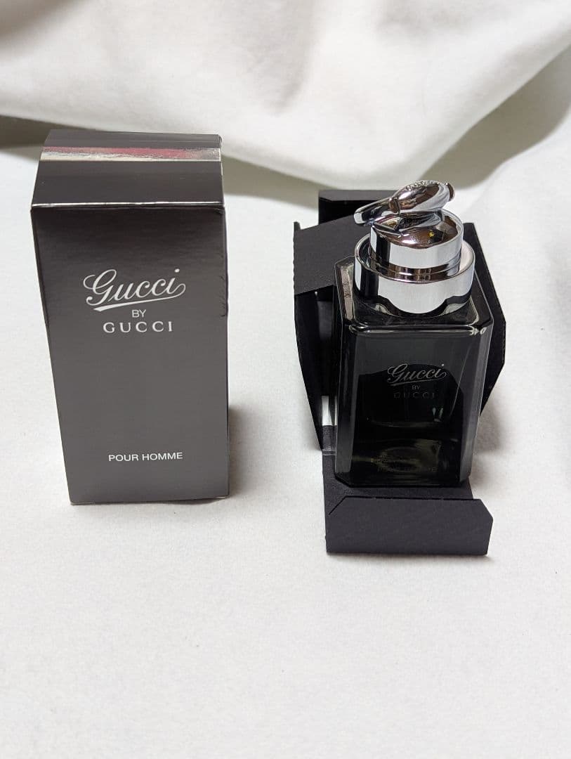 廃盤希少グッチバイグッチプールオムオードトワレ50ml