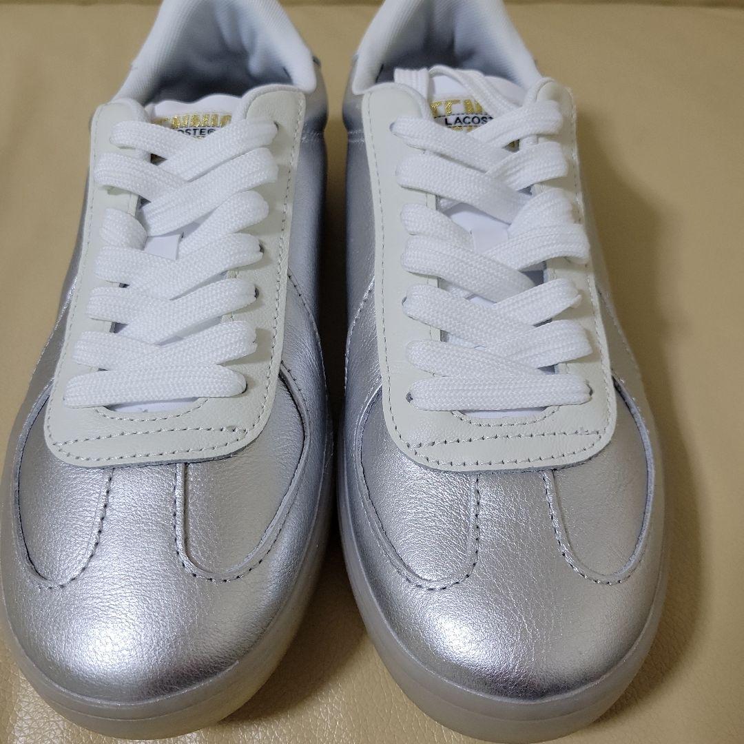 新品。ラコステ　レディーススニーカー 24cm