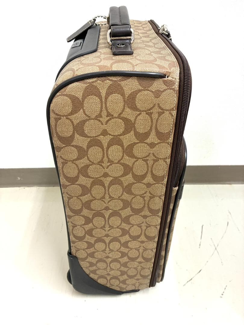 25W10-157 コーチ キャリーケース スーツケース PVC シグネーチャー