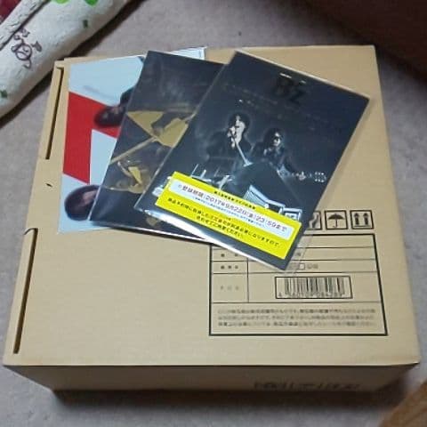 B'z  COMPLETE   SINGLEBoXとカード4枚セット