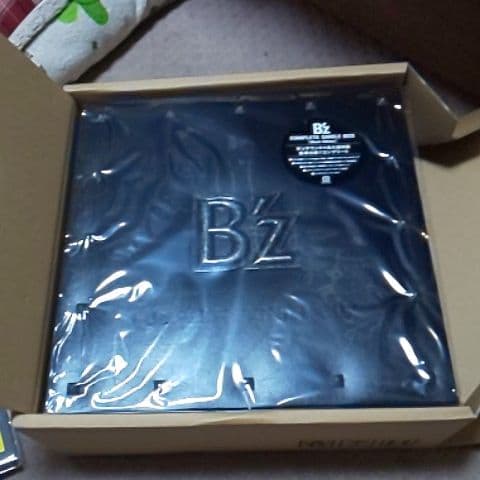 B'z  COMPLETE   SINGLEBoXとカード4枚セット