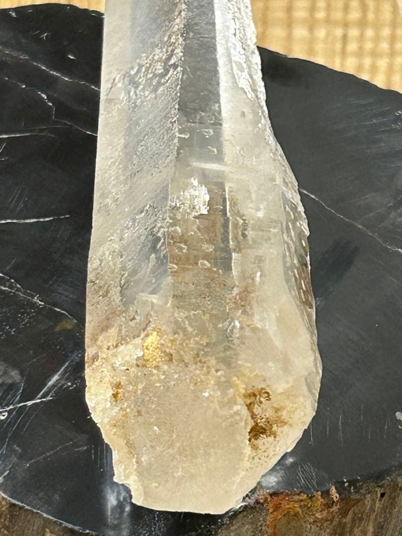 ディアマンティーナ産 スターブラリークォーツ 星屑を閉じ込めた高透明ポイント