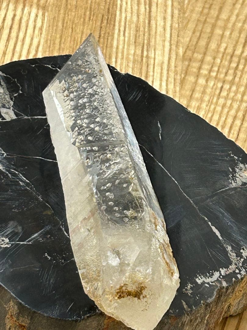 ディアマンティーナ産 スターブラリークォーツ 星屑を閉じ込めた高透明ポイント