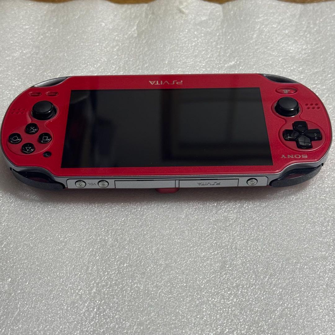 PlayStation Vita本体 PCH-1000 コズミック・レッド