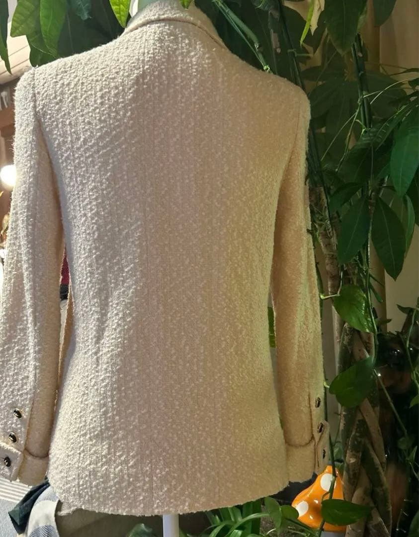 UUページ CHANELツィードテーラードジャケットロゴボタン