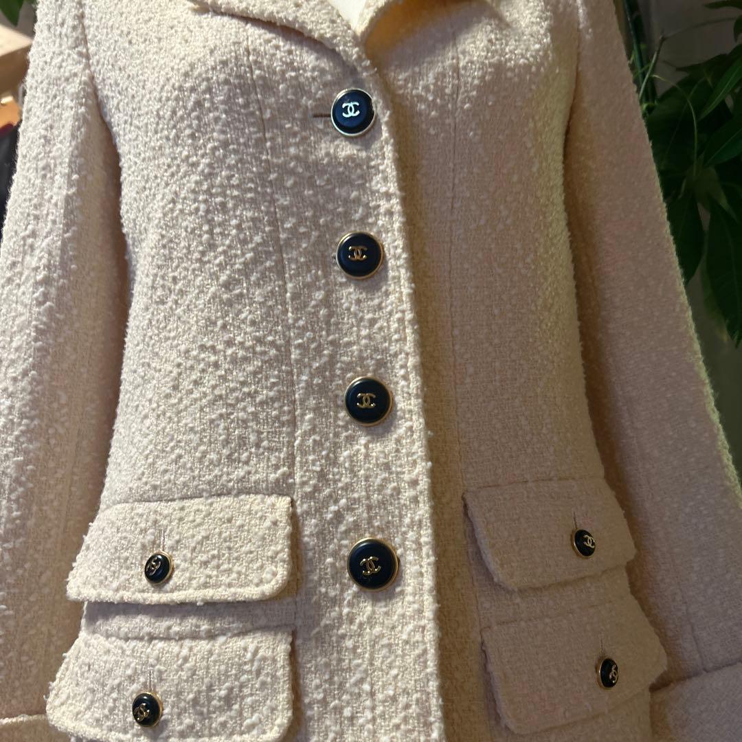 UUページ CHANELツィードテーラードジャケットロゴボタン