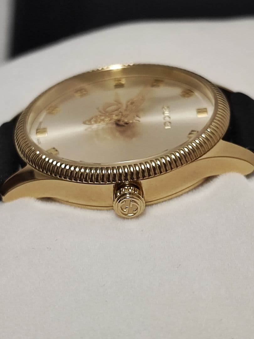 かわいいウサギ 新品 グッチ G-TIMELESS クォーツ 腕時計 蜂