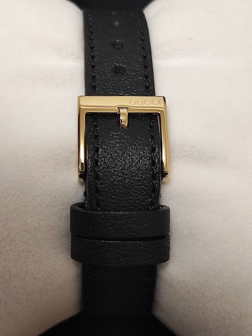 かわいいウサギ 新品 グッチ G-TIMELESS クォーツ 腕時計 蜂