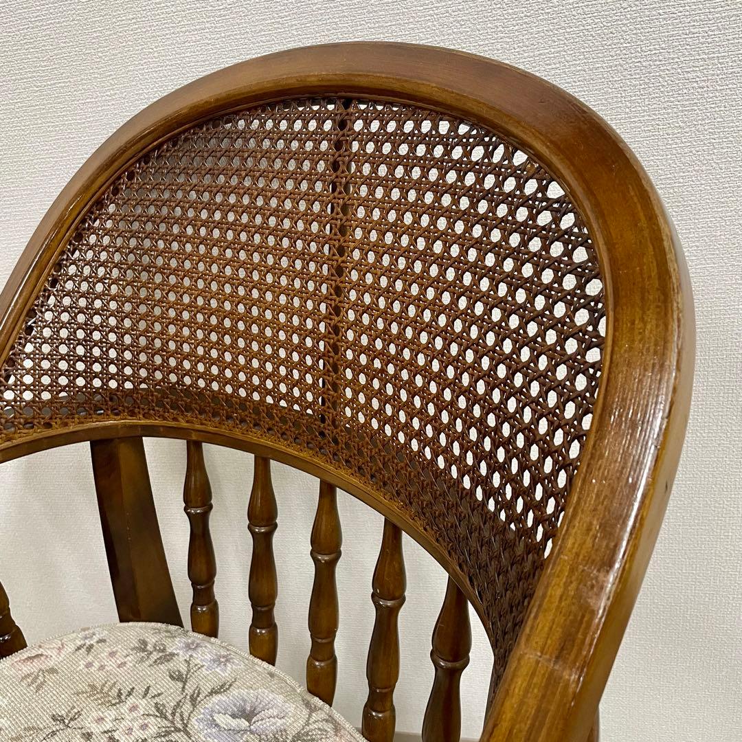 【カリモク】\"コロニアル\"CC3400 肘付食堂椅子 No.3