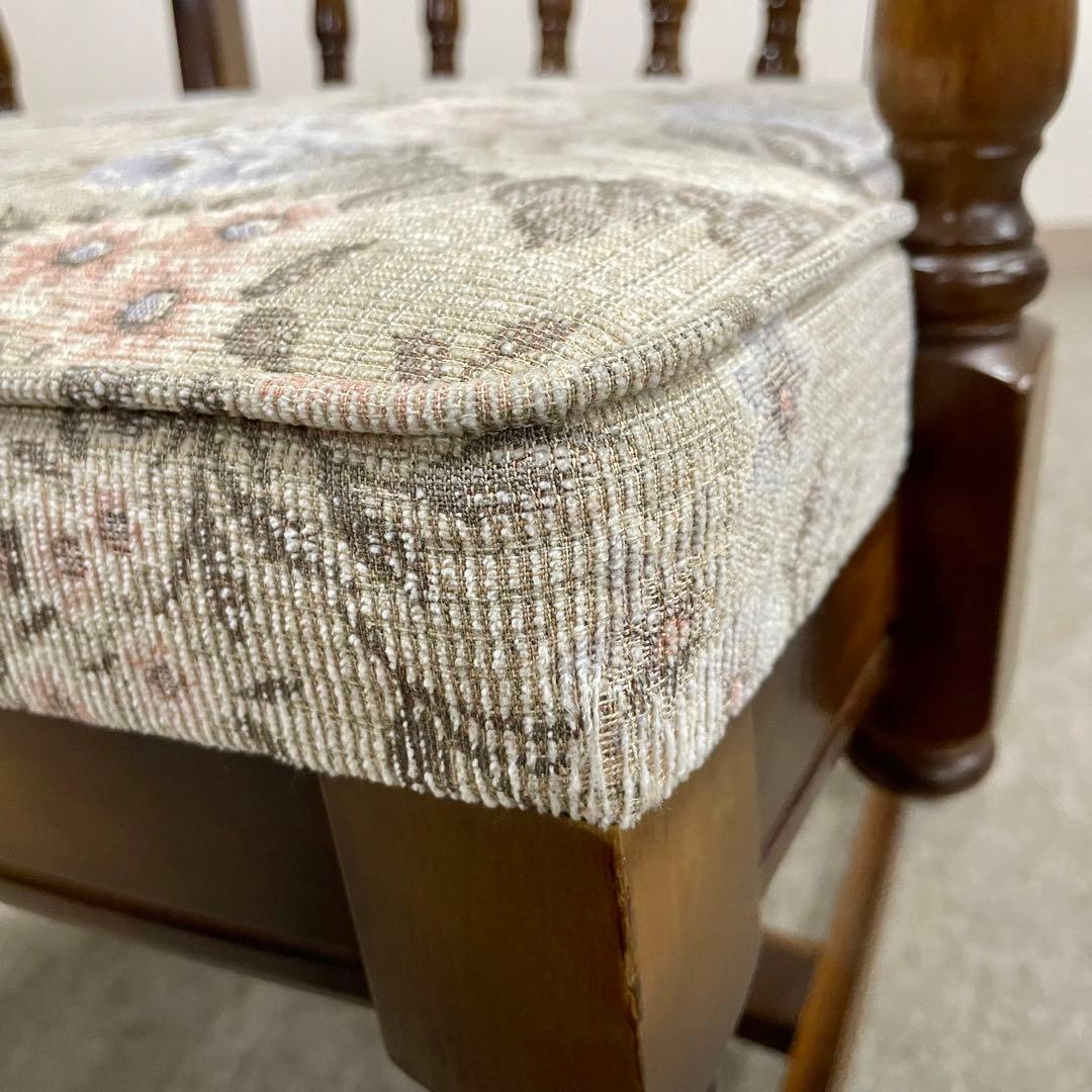 【カリモク】\"コロニアル\"CC3400 肘付食堂椅子 No.3