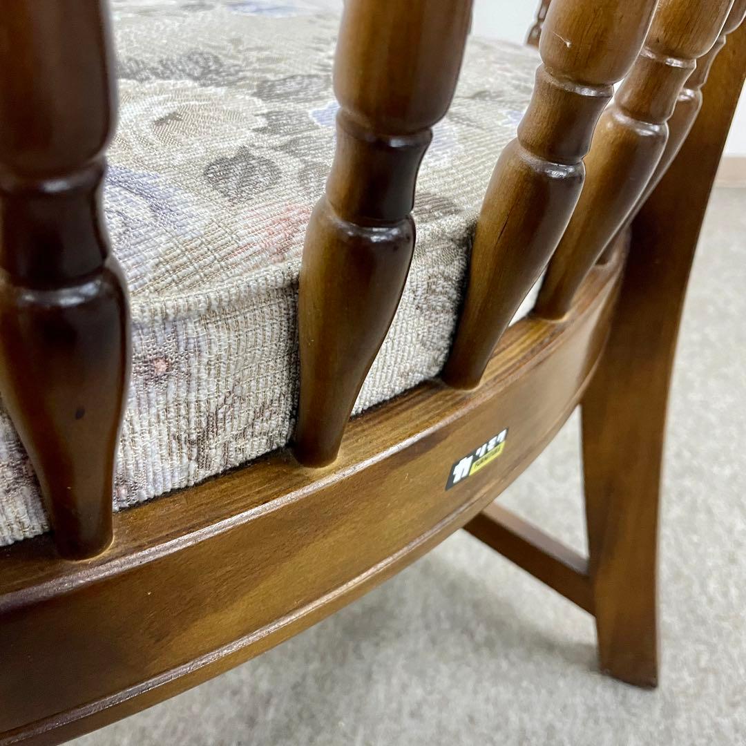 【カリモク】\"コロニアル\"CC3400 肘付食堂椅子 No.3