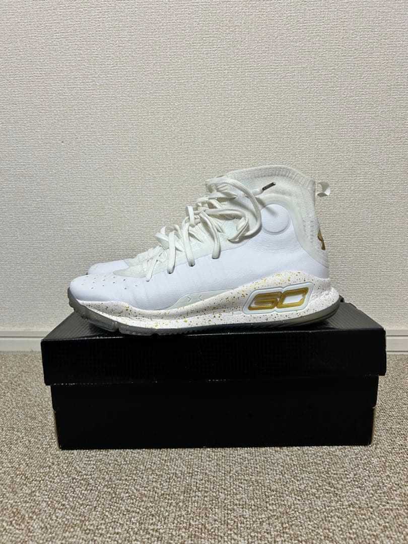 Under Armour Curry 4 ホワイト/ゴールド　26cm