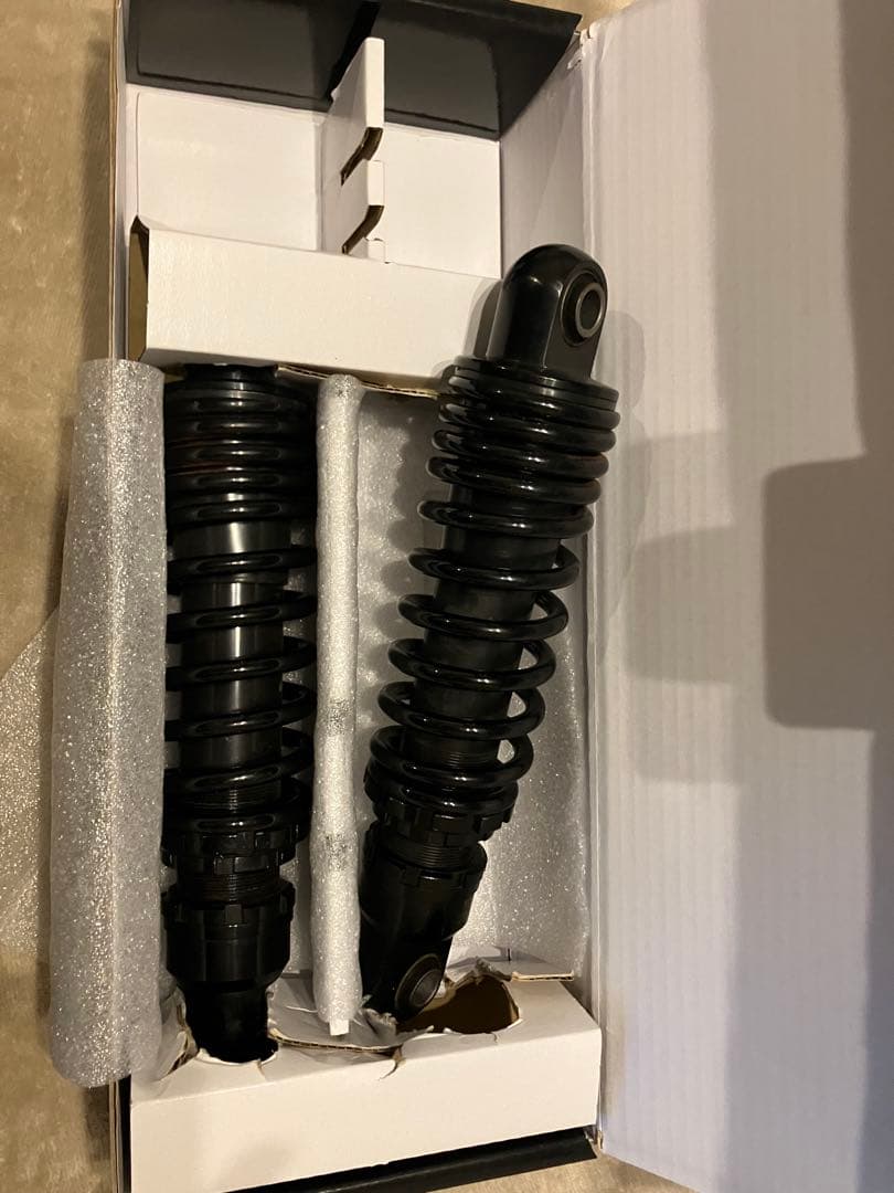 DRAG Premium Adjustable Shocks(スポーツスター用)