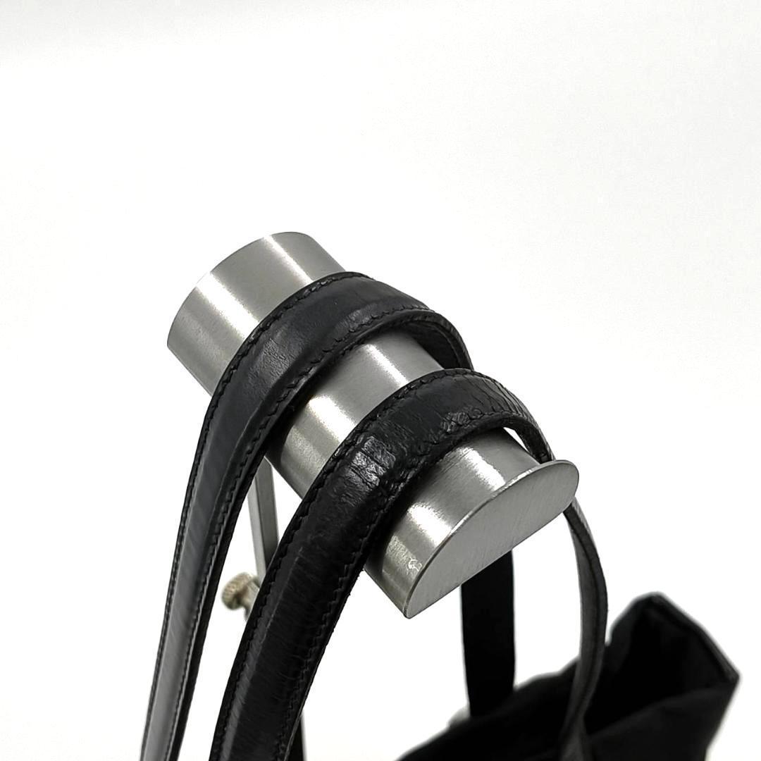 希少✨️プラダ　トートバッグ　三角ロゴ　ナイロン　レザー　金具　黒　白タグ