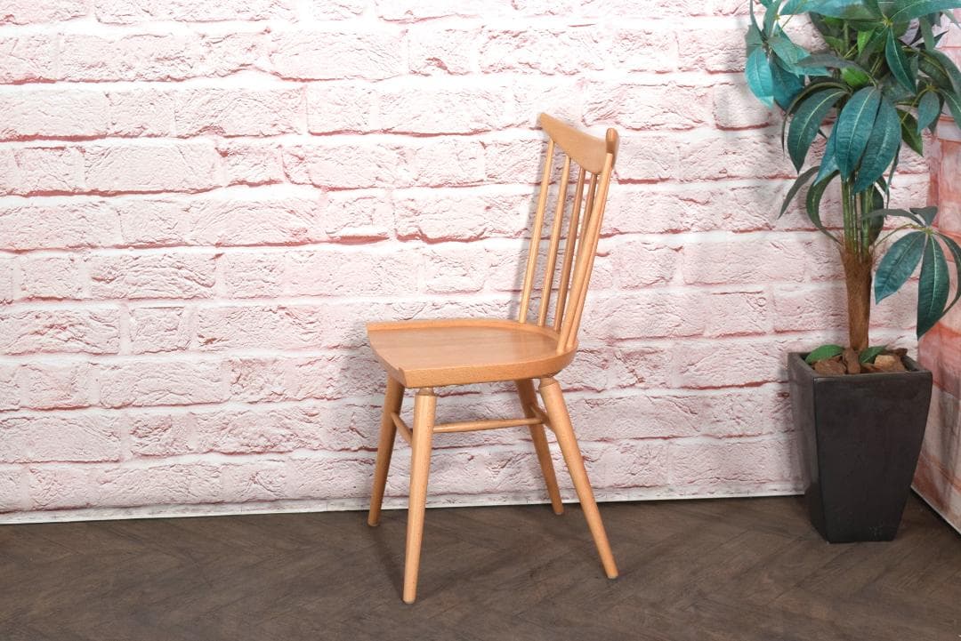 展示品 ポーランド製 FAMEG Sector ダイニングチェアb QUON取扱