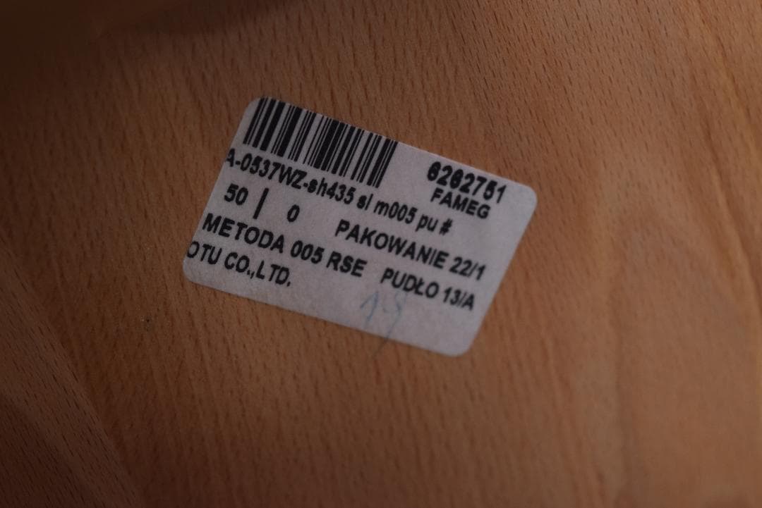 展示品 ポーランド製 FAMEG Sector ダイニングチェアb QUON取扱