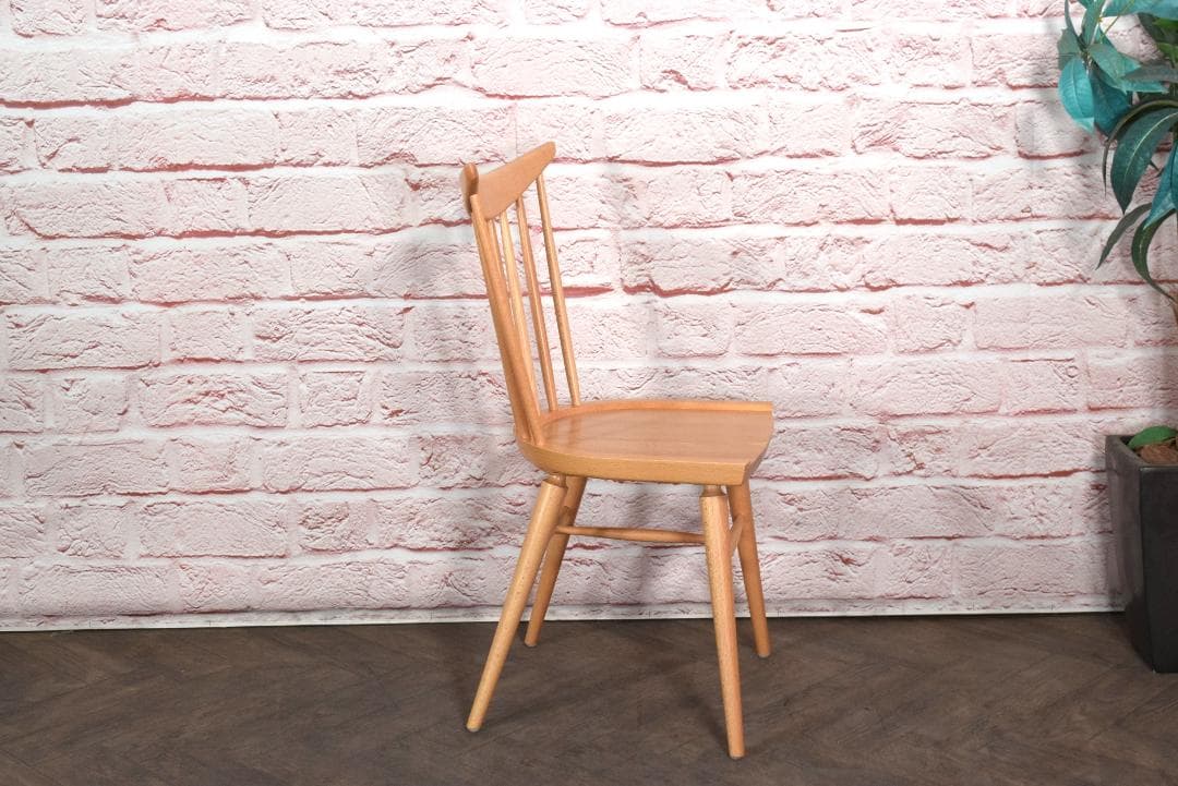 展示品 ポーランド製 FAMEG Sector ダイニングチェアb QUON取扱