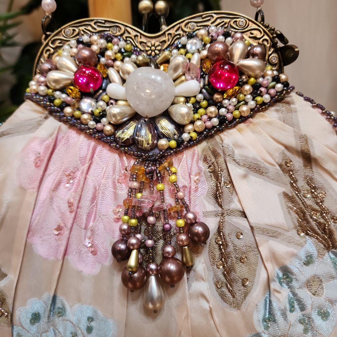 MARY FRANCES:メリーフランシスビーズ装飾パーティーバッグ