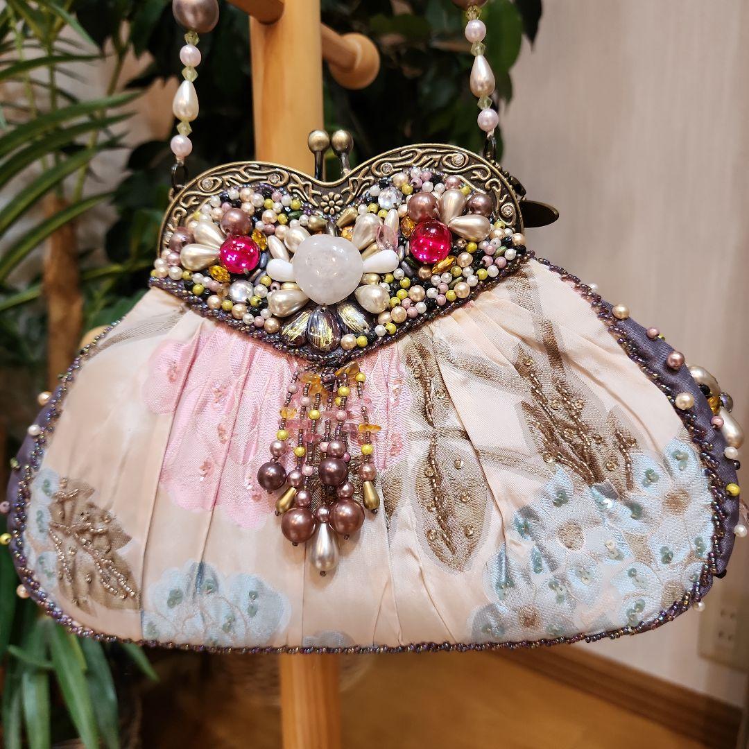 MARY FRANCES:メリーフランシスビーズ装飾パーティーバッグ